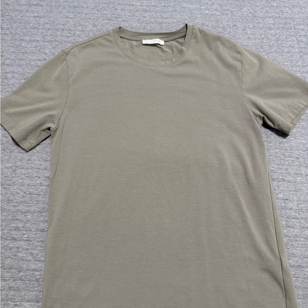 Zara Men's Khaki Short Sleeve Tee